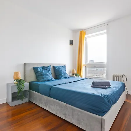 Heart Of 3br-8p Tour Eiffel 7 Free Netflix